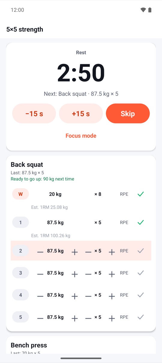 The 5×5 strength routine with a rest timer at 2:49, −15 s, +15 s and Skip buttons, and back squat sets below with "Ready to go up: 90 kg next time"